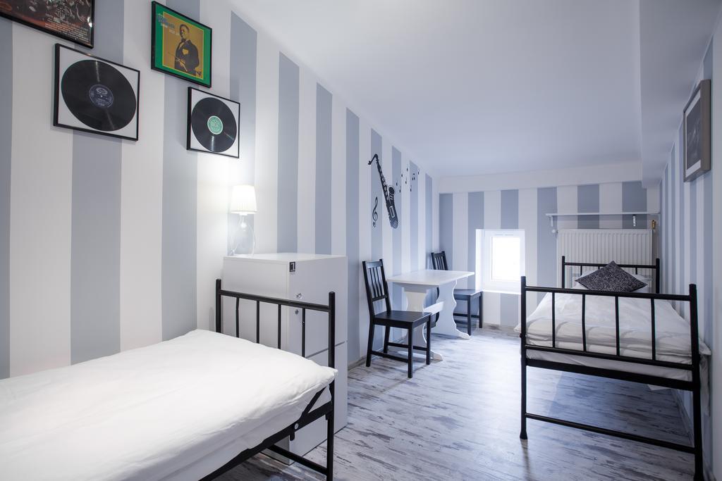 Ab Hostal *