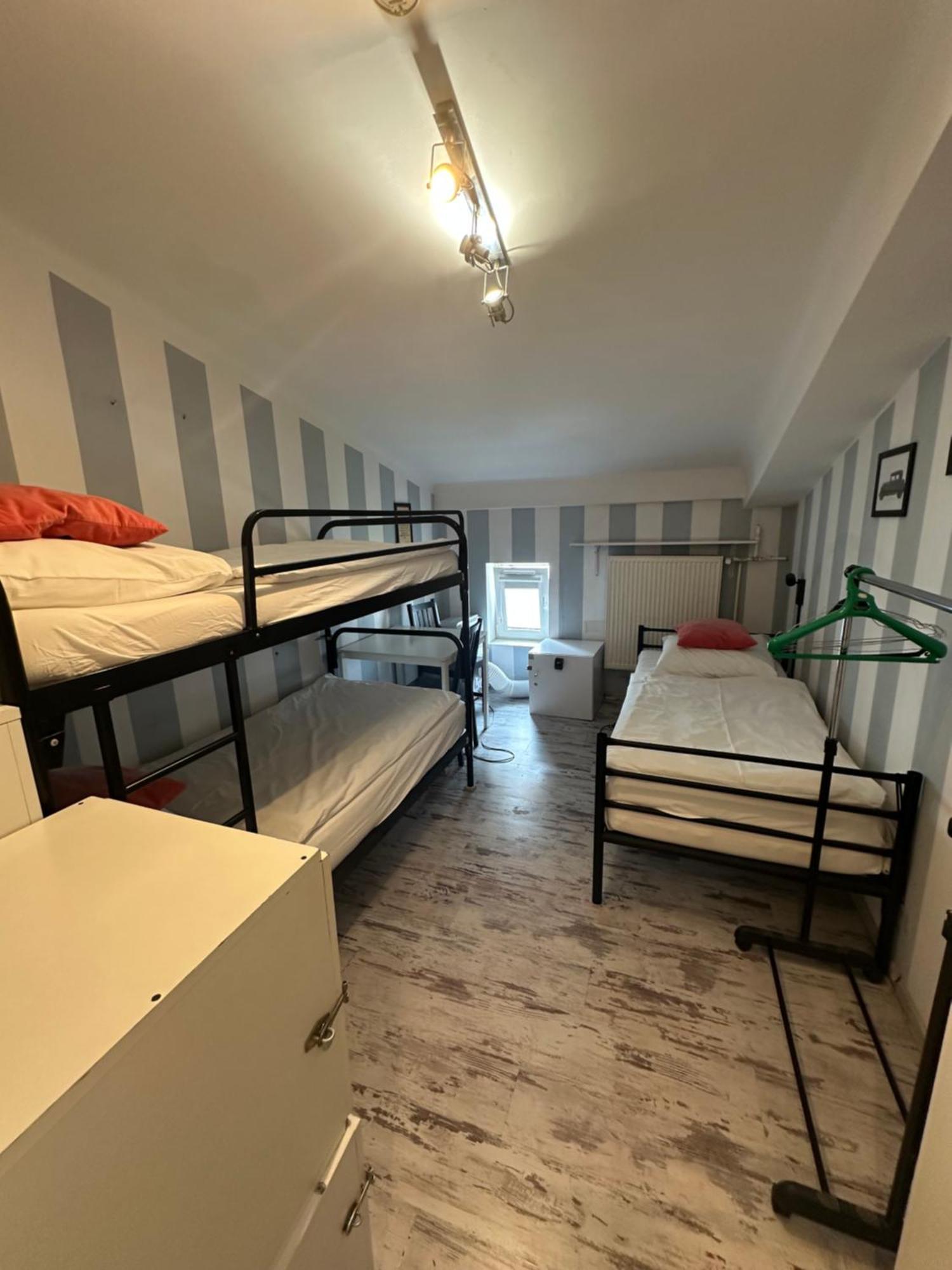 Hostel Ab *
