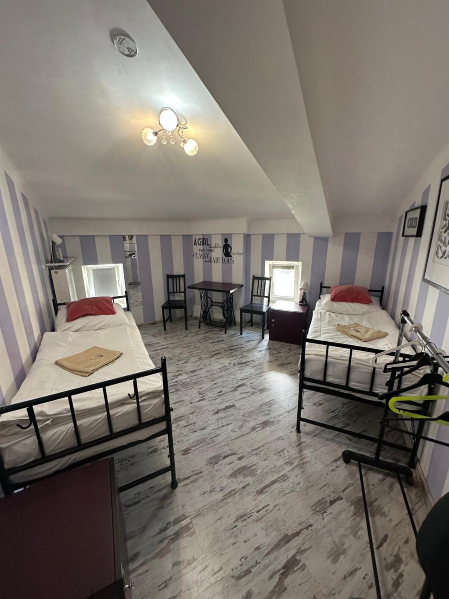 Hostel Ab *